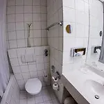 Ramada By Wyndham 3*