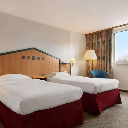 Hotel Ramada By Wyndham Bottrop