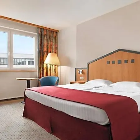 Szálloda Ramada By Wyndham 3*