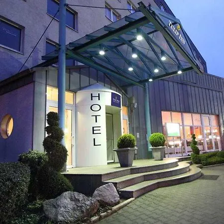 Szálloda Ramada By Wyndham 3*
