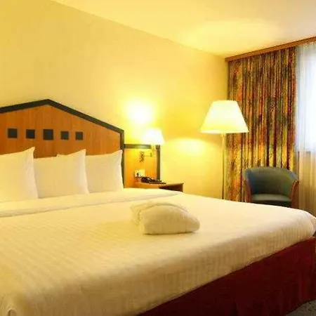 Ramada By Wyndham Hotel 3*