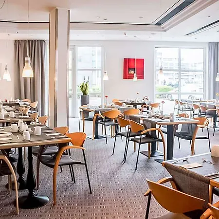 Ramada By Wyndham Szálloda 3*