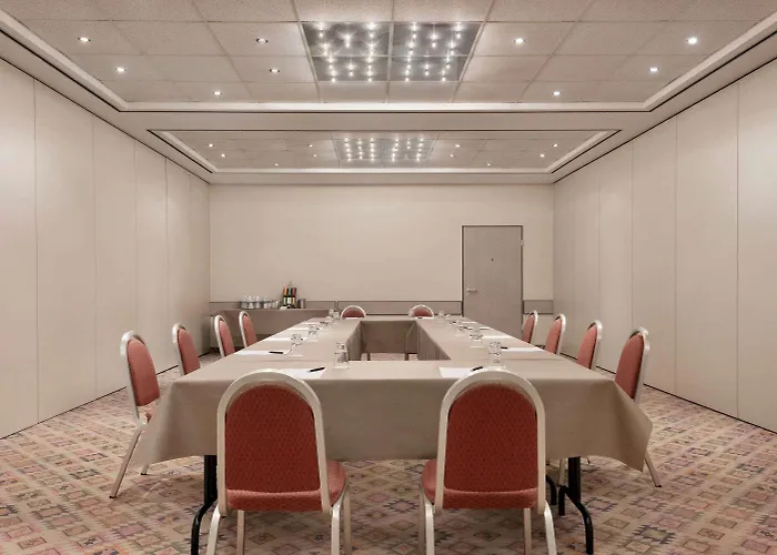 Ramada By Wyndham Bottrop